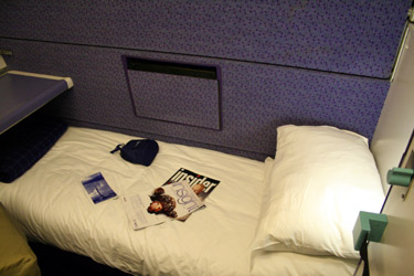 First class single-berth sleeper