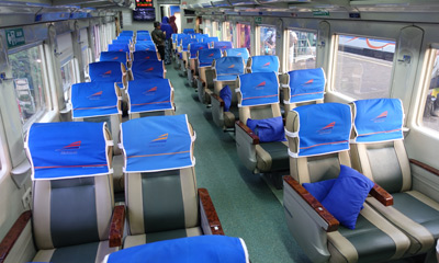 Eksekutif class train seats