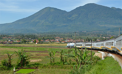 Argo Wilis between Bandung and Surabaya