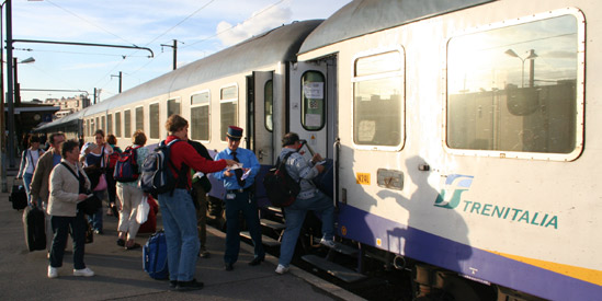 Boarding the Paris-Rome 'Palatino' at Paris Gare de Bercy...