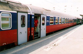 The air-conditoned sleeping cars Cologne to Moscow, at Brest