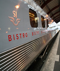 x2000 train stockholm copenhagen bistro sek buffet sweden seat61