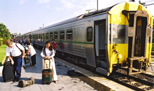 1st class sleeper (2-berth compartment) on Bangkok-Chaing Mai train...
