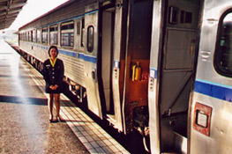 Bangkok - Chiang Mai express railcar: Hostess service...