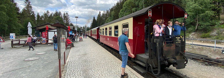 The Nordhausen to Brocken train callks at Schierke