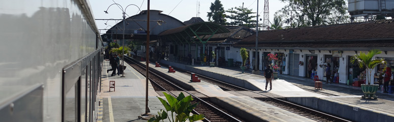 The train stops at Kutoarjo station