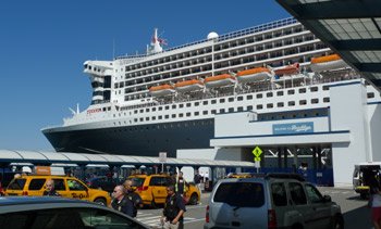 Queen Mary 2 arrived at the Brooklyn Cruise Terminal