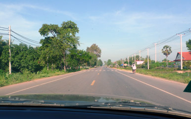 On the road between Siem Reap and Poipet