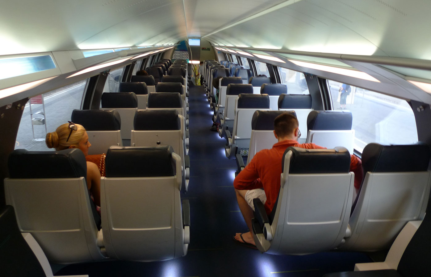Austria-westbahn-seats-large.jpg
