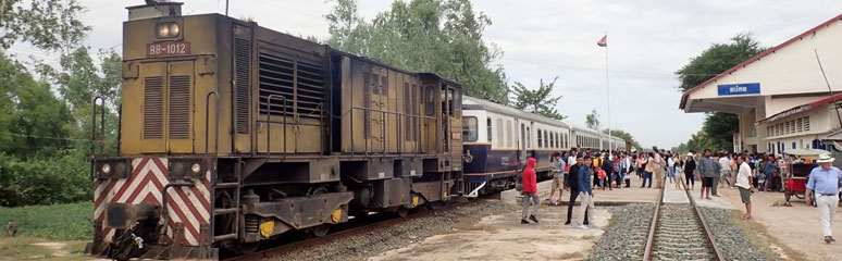Phnom Penh - Sihanoukville train at Takeo station