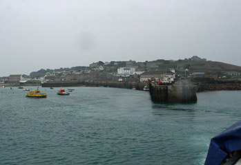 The ferry approaches St Mary's