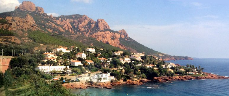 Coastal views from the train between Toulon and Nice