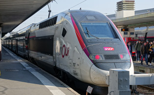 train travel from uk to france