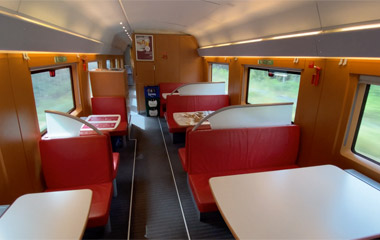 Bistro-restaurant on a class 407 ICE3