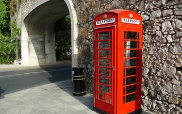 Phone kiosk