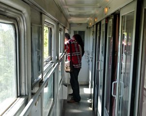 A 6-berth couchette compartment on the Belgrade to Thessaloniki train