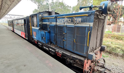 The daily toy train from NJP to Darjeeling