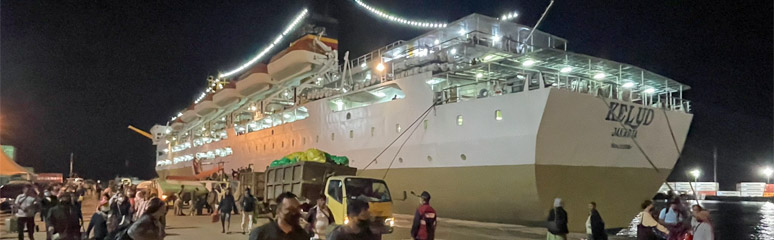 The Pelni ferry 'm/v Kelud' from Pula Batam to Jakarta...