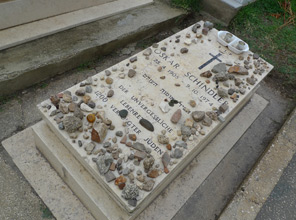 Oskar Schindler's grave's grave