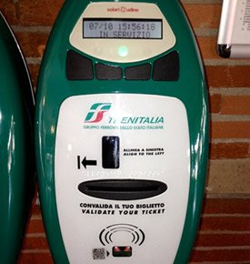 A Trenitalia ticket validatioin machine