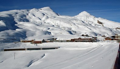 Looking back at Kleine Scheidegg