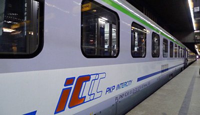 A Warsaw to Krakow InterCity train at warsaw Centralna