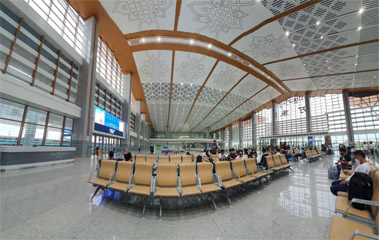 Inside Vientiane station