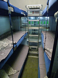 Refurbished French 2nd class 6-berth couchettes