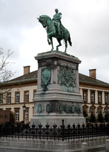 Travel to Luxembourg by train:  Statue of the Duke, Luxembourg
