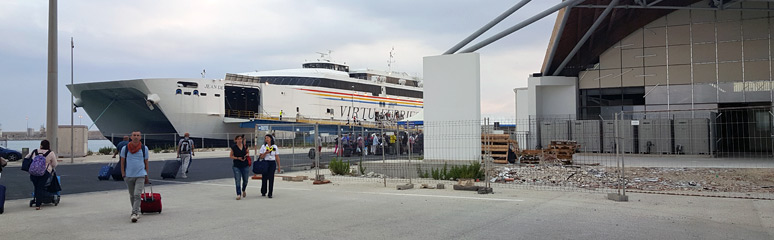 Virtu Ferries ferry to Malta at Pozzallo