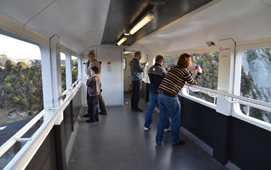 https://www.seat61.com/images/NZ-north-island-train-view2.jpg