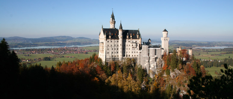 Neuschwanstein castle, seen from the mountain walk