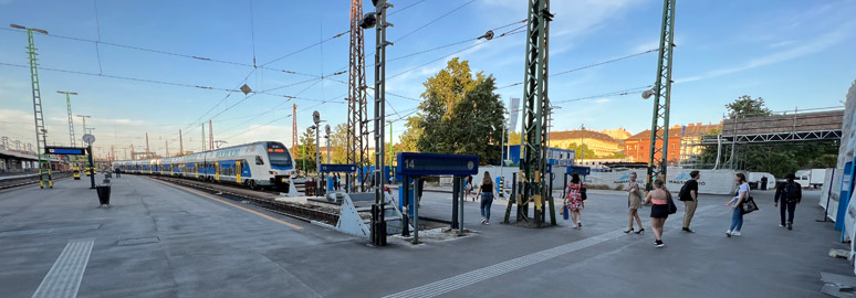 Budapest Nyugati station platforms 14-17