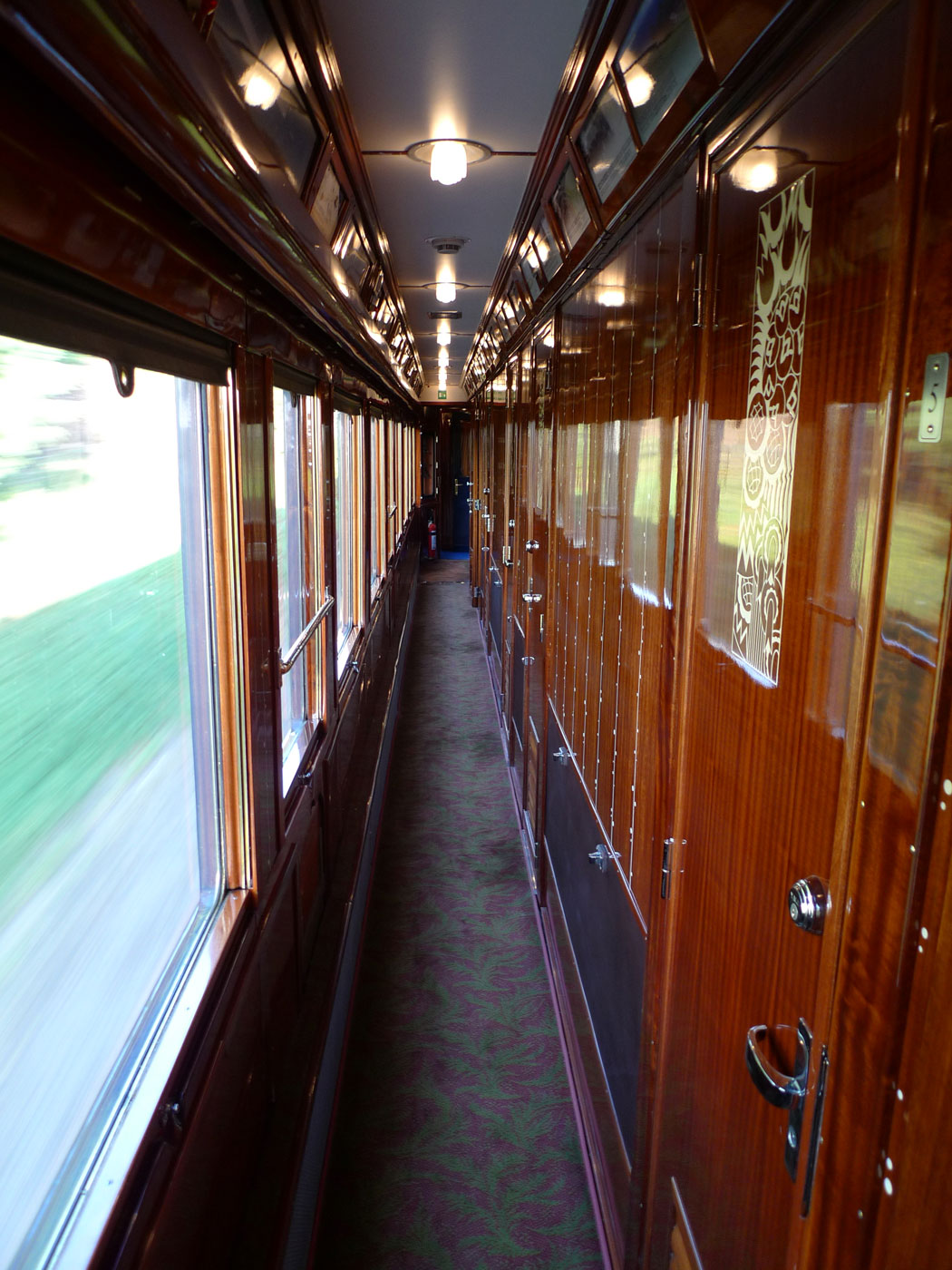 first class orient express cabin