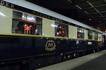 VSOE Cote d'Azur restaurant car at Paris Gare de l'Est