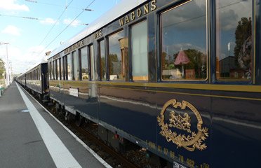 VSOE train boarding at Calais