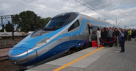 A Warsaw to Krakow InterCity train at warsaw Centralna