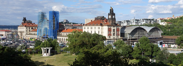 Overview of Prague Hlavni
