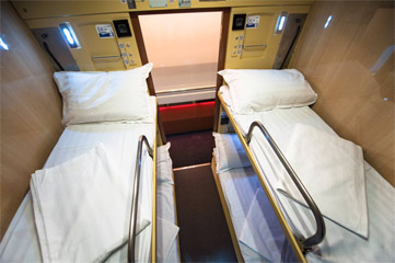 Couchette compartment on the Astra Trans Carpatic