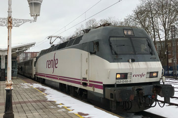 Talgo train from Irun & San Sebastian to Vitoria