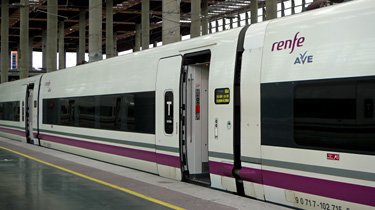 An S102 AVE train from Madrid to Malaga at Madrid Atocha
