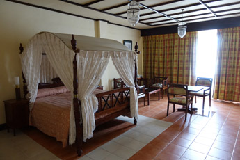 Deluxe room at the Grand Oriental Hotel, Colombo