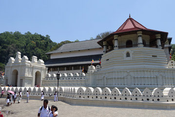 Temple of the Tooth, Kandy