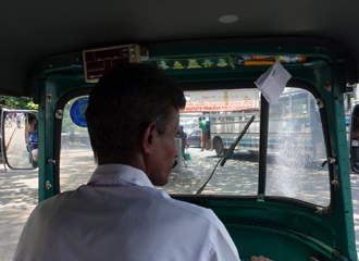 Tuk tuk to the station