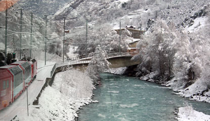 The Glacier Express in the Mattertal valley between Zermatt and Brig