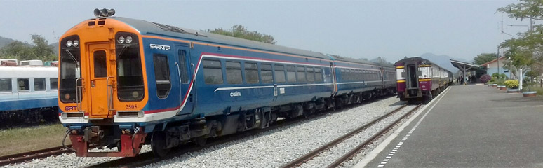 Weekend express railcar from Bangkok to Pattaya