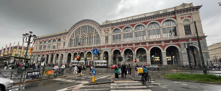 Turin Porta Nuova station, facade