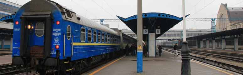 The Vienna-Kiev sleeping-car at Kiev Pass