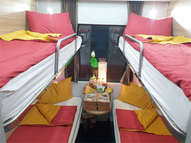 4-berth sleeper in the private Viollete sleeping-car from Hanoi to Hue & Danang