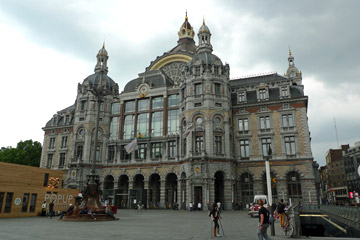 Antwerp Central station exterior